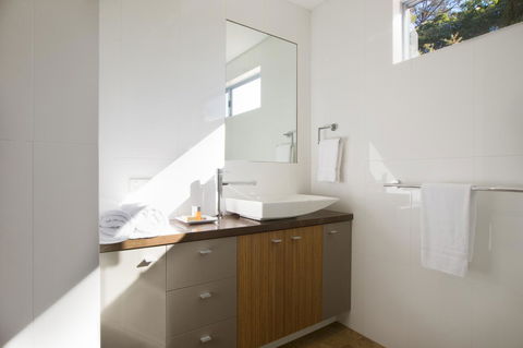 Central Avenue Apartments - Redcliffe Tourism 17