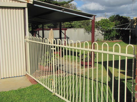Ocean View Retreat - Redcliffe Tourism 22