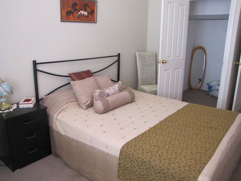 Ocean View Retreat - Redcliffe Tourism 36