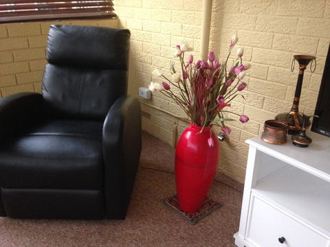 â˜… Stylish Family Home! â˜… - Redcliffe Tourism 4