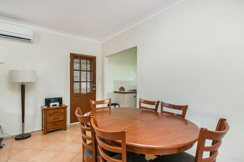 Coranda Lodge - Redcliffe Tourism 7