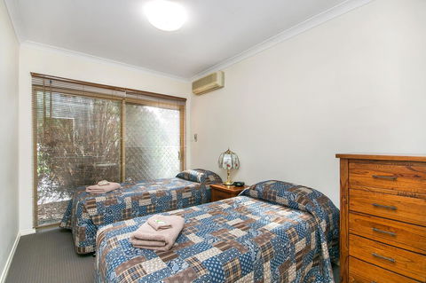 Coranda Lodge - Redcliffe Tourism 10