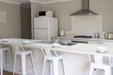 The Beach House - Redcliffe Tourism 11
