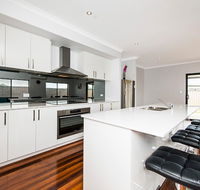 Vacation Home - Redcliffe Tourism