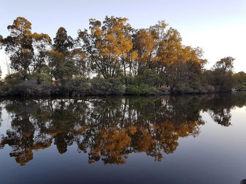 Amazing River House - Redcliffe Tourism 26