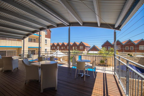 Hillarys Harbour Resort - Redcliffe Tourism 3