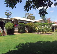 Adamsons Riverside Accommodation - Redcliffe Tourism