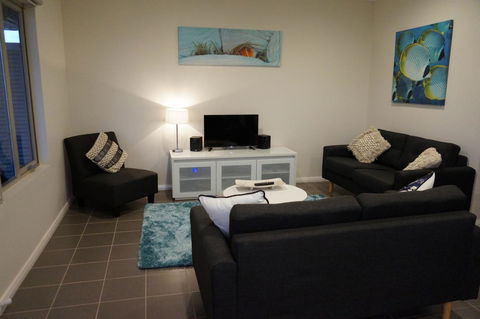 Exmouth 4 Escape - Redcliffe Tourism 9