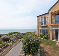 Caravel Beach House Mandurah - Redcliffe Tourism