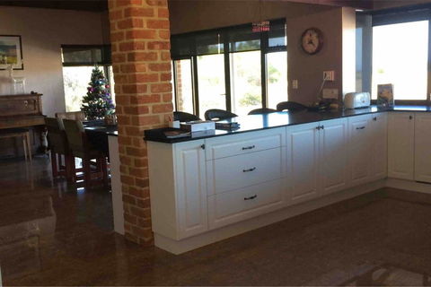 Ocean View Homestead - Redcliffe Tourism 26