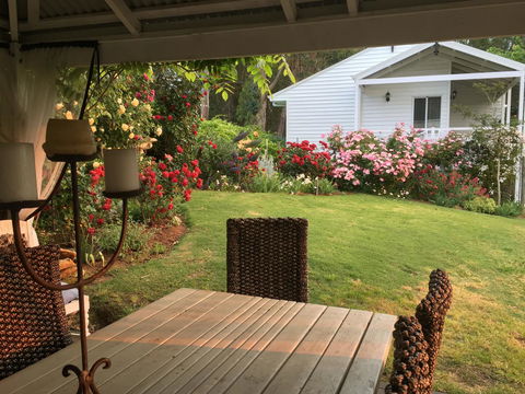 Applegate Lane Chalet - Redcliffe Tourism 19