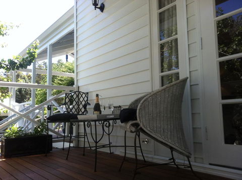 Applegate Lane Chalet - Redcliffe Tourism 17