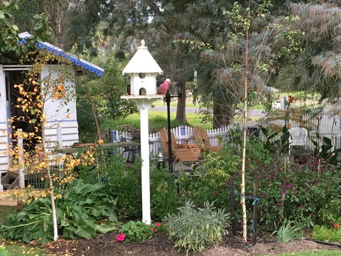 Applegate Lane Chalet - Redcliffe Tourism 24