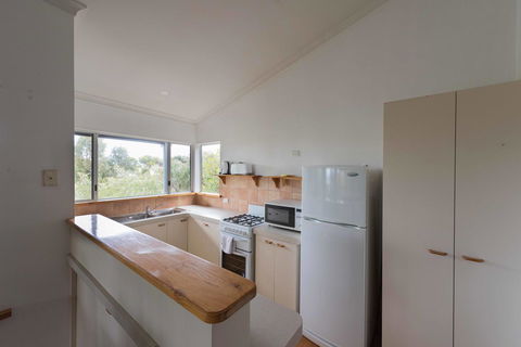 Peppy Beach Ocean Views - Redcliffe Tourism 5