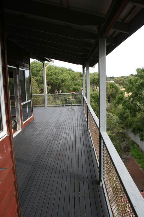 Peppy Beach Ocean Views - Redcliffe Tourism 7