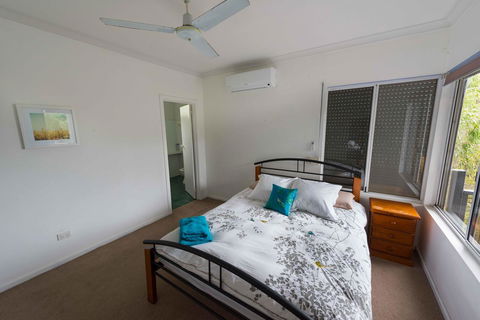 Peppy Beach Ocean Views - Redcliffe Tourism 1