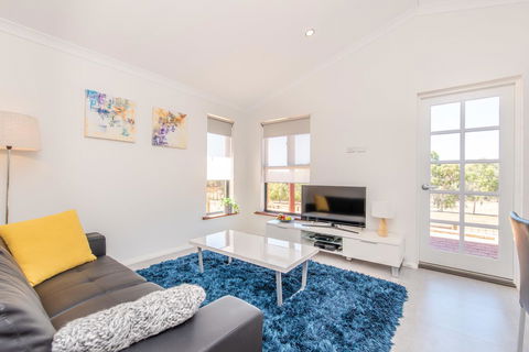 'Bindoon Valley Escape' Cottage - Redcliffe Tourism 0
