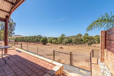 'Bindoon Valley Escape' Cottage - Redcliffe Tourism 7