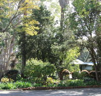 Two sisters Chalets - Redcliffe Tourism