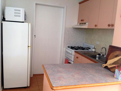 Lemon Tree Lodge - Redcliffe Tourism 2