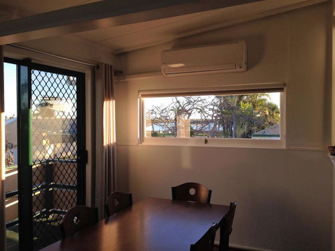 Lemon Tree Lodge - Redcliffe Tourism 11