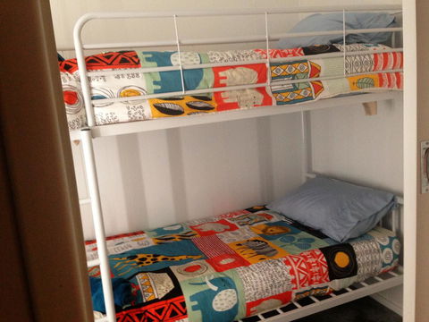 Lemon Tree Lodge - Redcliffe Tourism 4