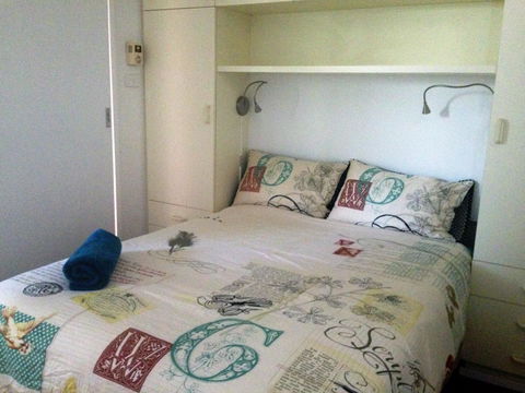 Lemon Tree Lodge - Redcliffe Tourism 3