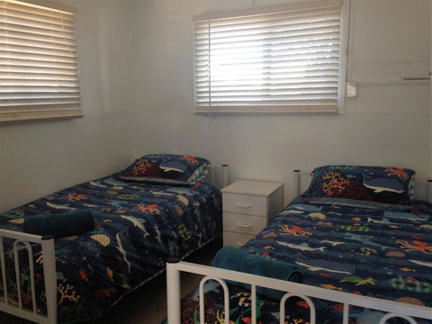 Lemon Tree Lodge - Redcliffe Tourism 7