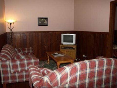 Pemberton Old Picture Theatre Holiday Apartments - Redcliffe Tourism 25