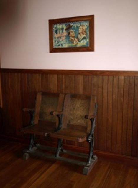 Pemberton Old Picture Theatre Holiday Apartments - Redcliffe Tourism 38