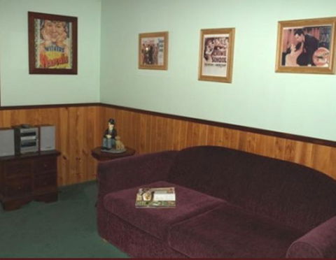 Pemberton Old Picture Theatre Holiday Apartments - Redcliffe Tourism 10