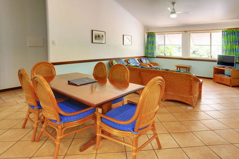Habitat Resort - Redcliffe Tourism 17