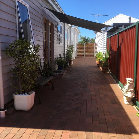 Bluebird Cottage - Redcliffe Tourism 28