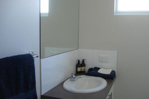 Bluebird Cottage - Redcliffe Tourism 22