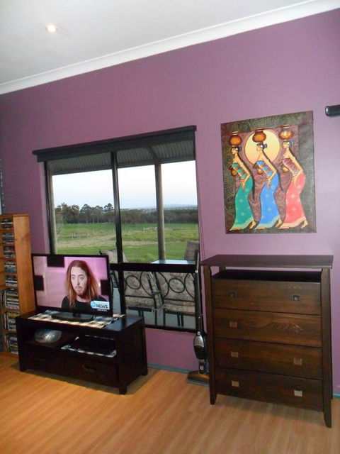 Tanen Farm - Redcliffe Tourism 2
