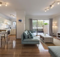 Cottesloe Sea Salt Abode - Redcliffe Tourism