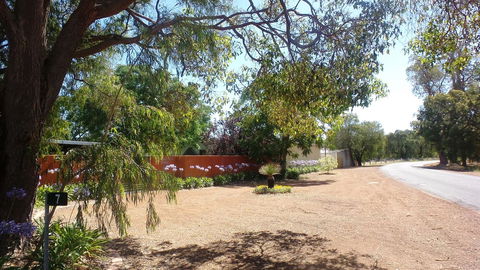 Windfall Estate Vineyard Cottage - Redcliffe Tourism 12
