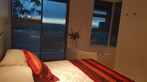 Seaview And Spa At Torbay - Redcliffe Tourism 4