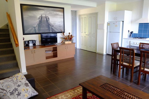 Seaview And Spa At Torbay - Redcliffe Tourism 8