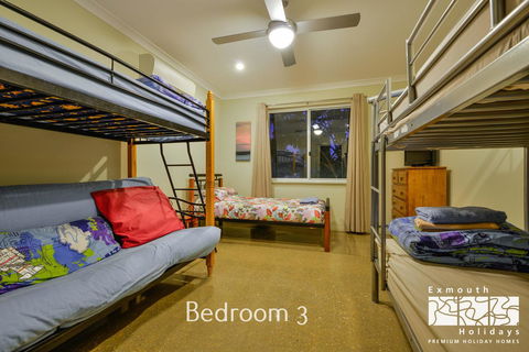 13 Learmonth Street - Close To Town Centre - Redcliffe Tourism 9
