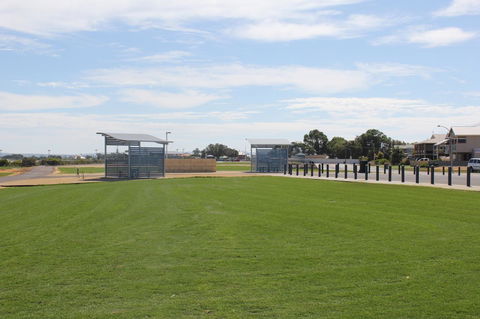 Jurien Beachfront Holiday Units - Redcliffe Tourism 24