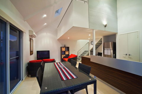 Osprey Holiday Village Unit 103 2 Bedroom - Redcliffe Tourism 3