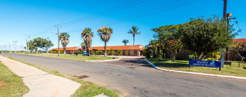 Hospitality Carnarvon, SureStay Collection By Best Western - Redcliffe Tourism 9