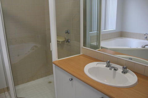 Mandurah Ocean Marina Chalets - Redcliffe Tourism 25