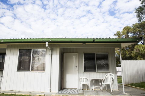Salty Shack Lancelin - Redcliffe Tourism 13