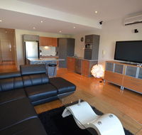 The Arcadia Apartment - Redcliffe Tourism