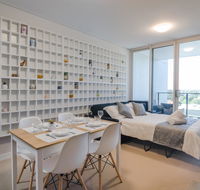 Boutique Carousel Apartment - Redcliffe Tourism