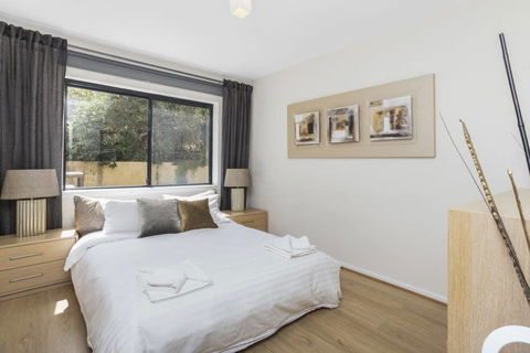 Gorgeous 26 1 Bed Designer Fitout Perfect Location - Redcliffe Tourism 39
