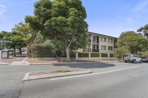 Gorgeous 26 1 Bed Designer Fitout Perfect Location - Redcliffe Tourism 25