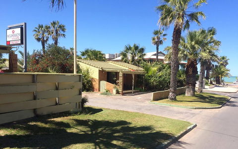 Wildsights Villas - Redcliffe Tourism 21